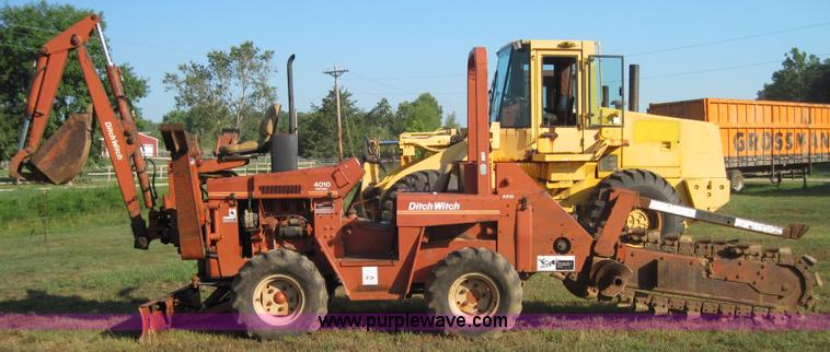 image for item 3025 Ditch Witch 4010 trencher with backhoe