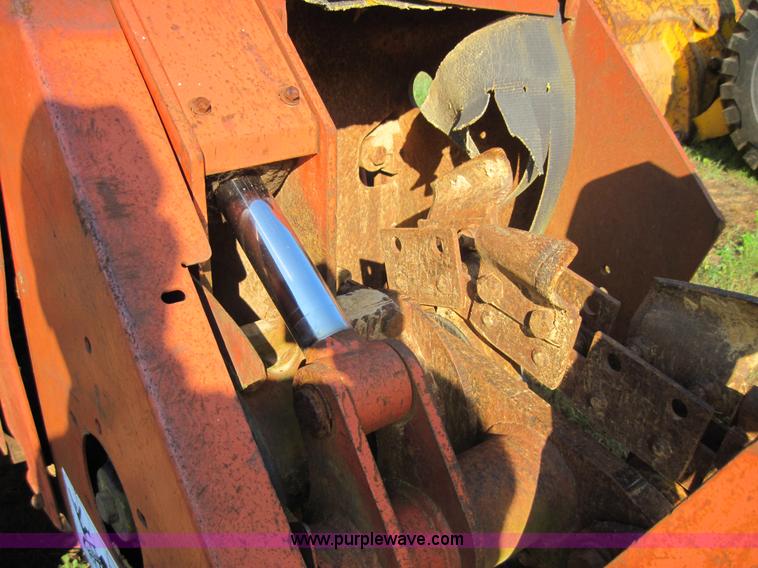 image for item 3025 Ditch Witch 4010 trencher with backhoe