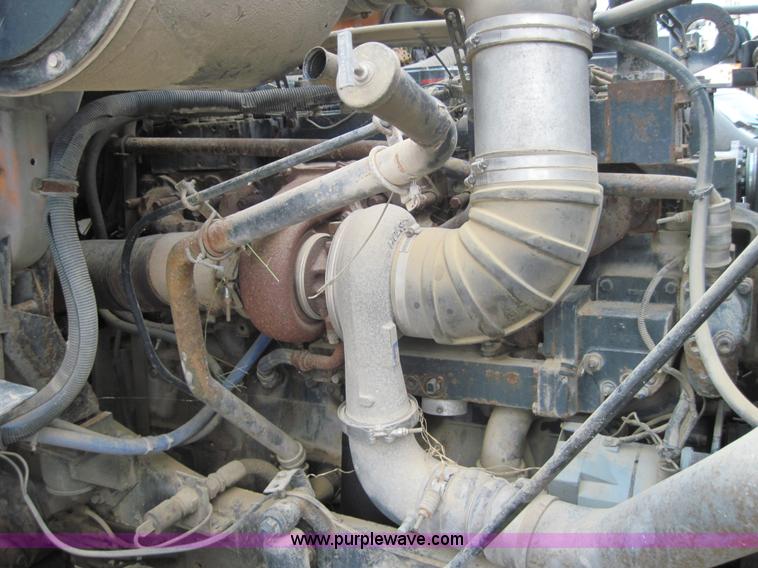 image for item 3029 1994 White Gmc Aero Wca semi truck