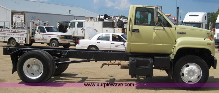 image for item 3923 1995 GMC Topkick C7H042 truck