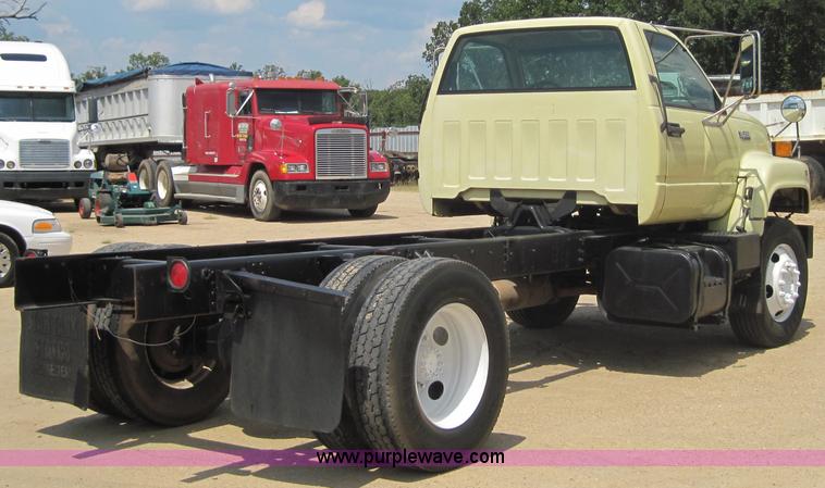 image for item 3923 1995 GMC Topkick C7H042 truck