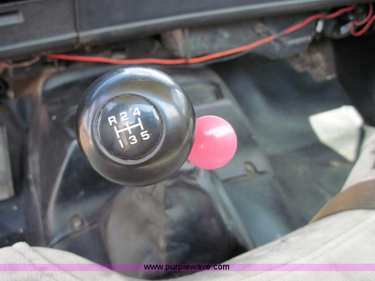 image for item 3923 1995 GMC Topkick C7H042 truck