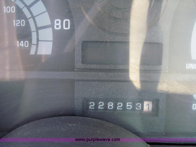 image for item 3923 1995 GMC Topkick C7H042 truck
