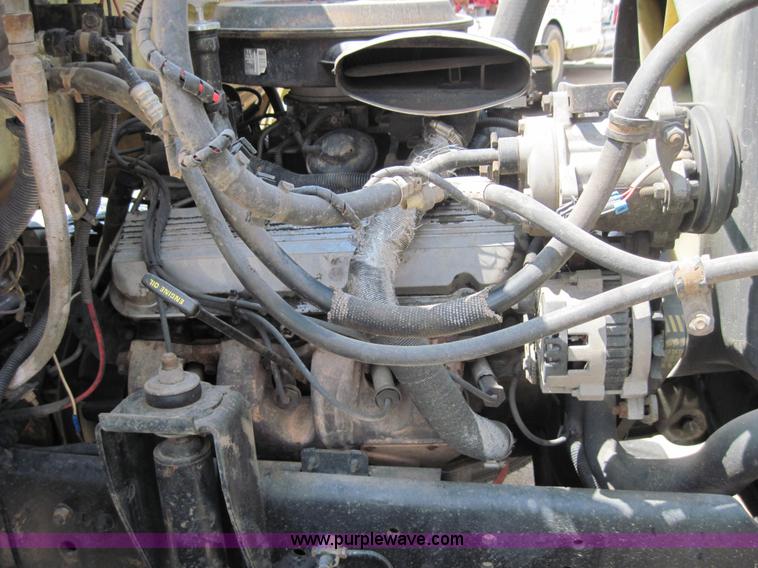 image for item 3923 1995 GMC Topkick C7H042 truck