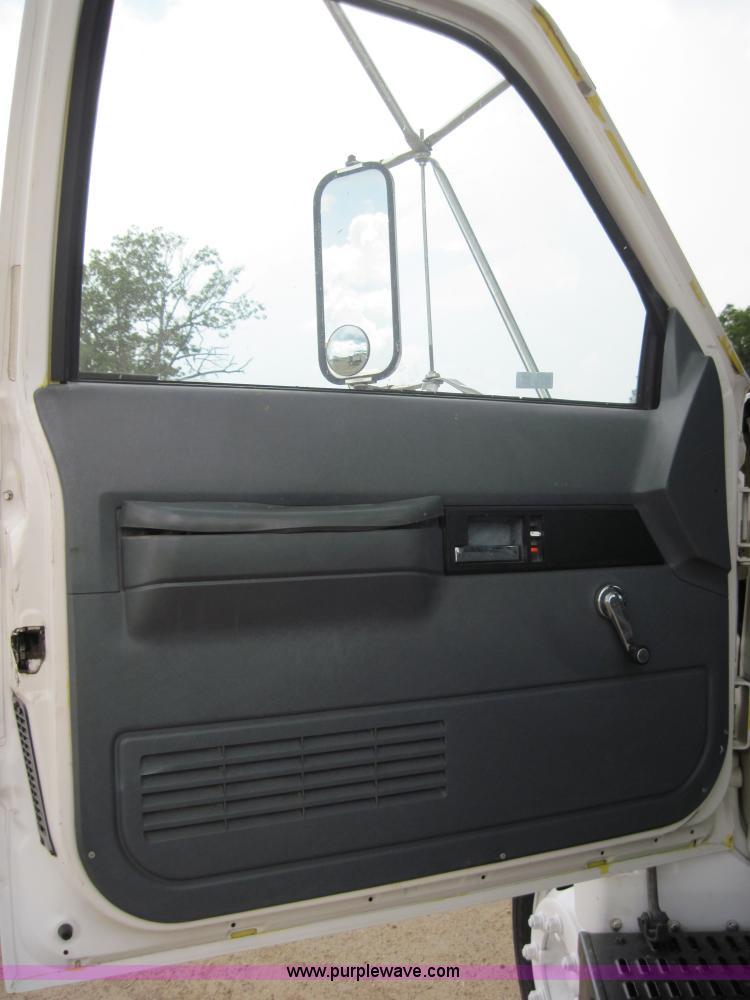 image for item 4457 1991 GMC Topkick SLE