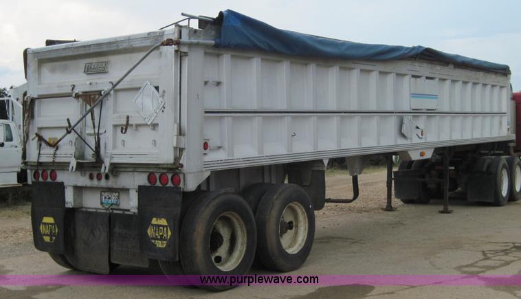 image for item 4459 1993 Tibrook 38' dump trailer