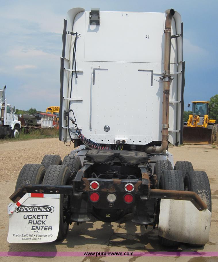 image for item 4461 1999 Freightliner Century Class semi truck