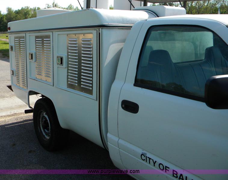 image for item 1575 1996 Dodge Ram 1500 pickup truck