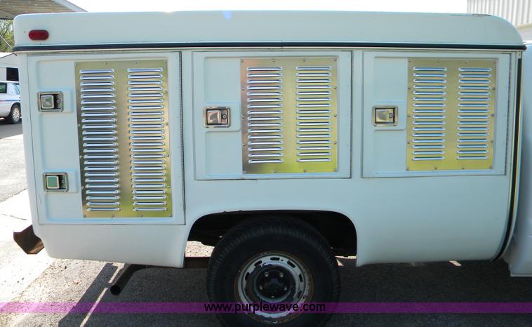 image for item 1575 1996 Dodge Ram 1500 pickup truck