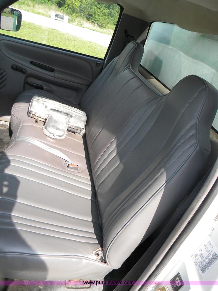 image for item 1575 1996 Dodge Ram 1500 pickup truck