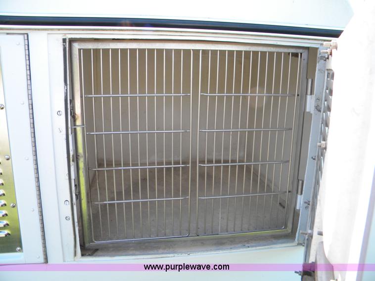 image for item 1575 1996 Dodge Ram 1500 pickup truck