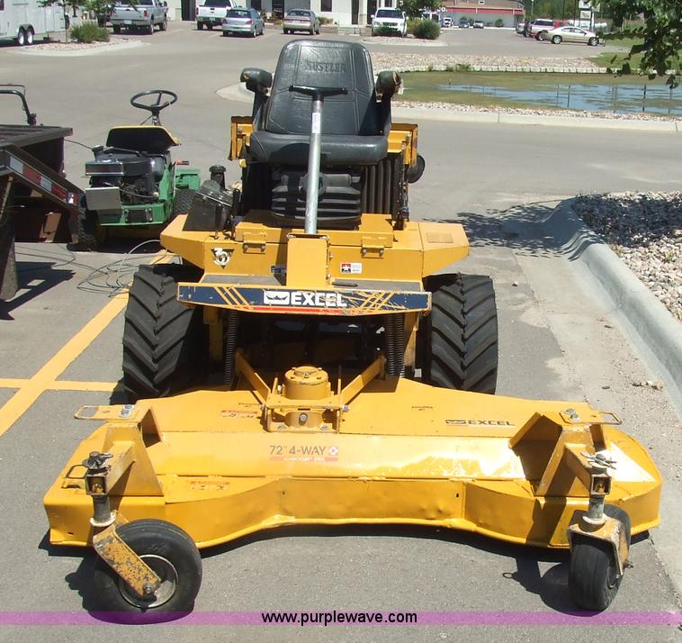 image for item 2000 Excell 3200 Hustler riding mower