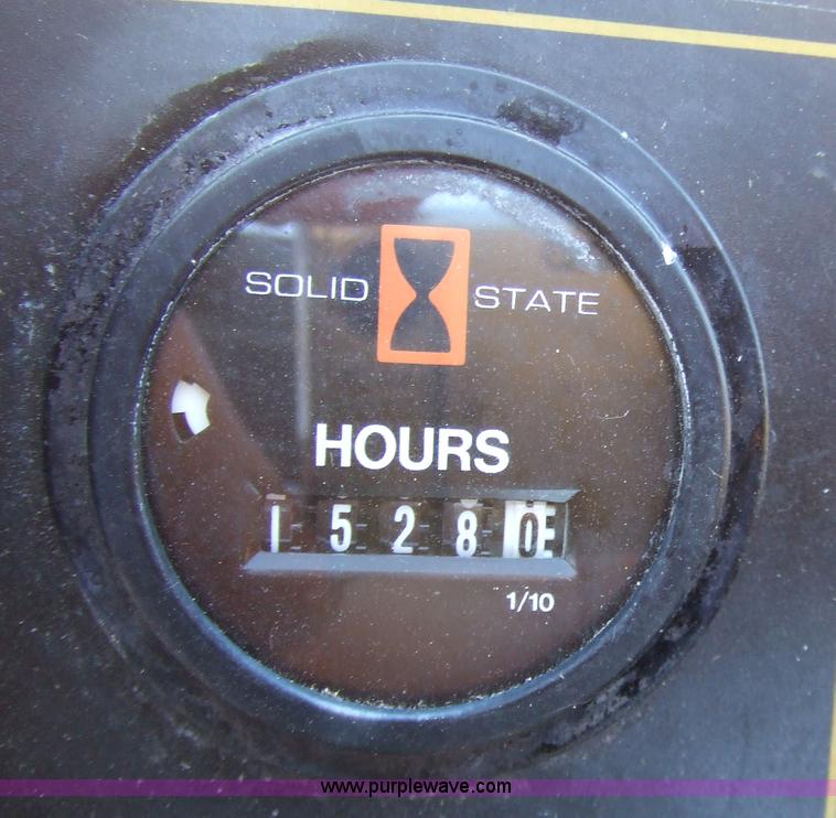 image for item 2000 Excell 3200 Hustler riding mower