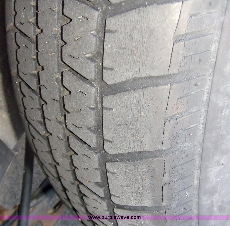 image for item 2001 2000 Chevrolet Venture mini van