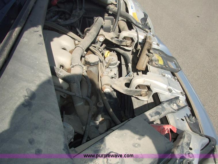 image for item 2001 2000 Chevrolet Venture mini van