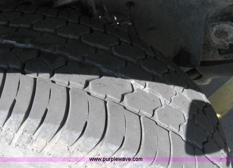 image for item 2619 1996 Dodge Dakota pickup truck