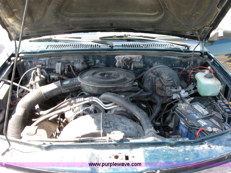 image for item 2619 1996 Dodge Dakota pickup truck