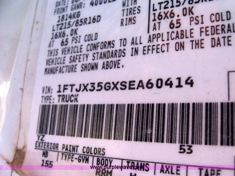 image for item 2651 1995 Ford F350 pickup truck