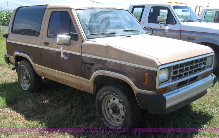 image for item 2652 1984 Ford Bronco II
