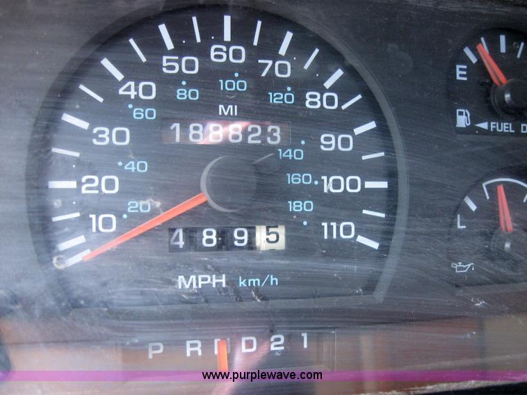 image for item 2654 1994 Dodge Dakota Mark III pickup truck