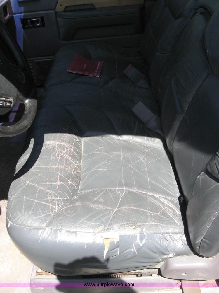 image for item 2654 1994 Dodge Dakota Mark III pickup truck