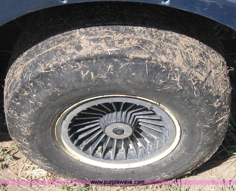 image for item 2656 Club Car golf cart with charger