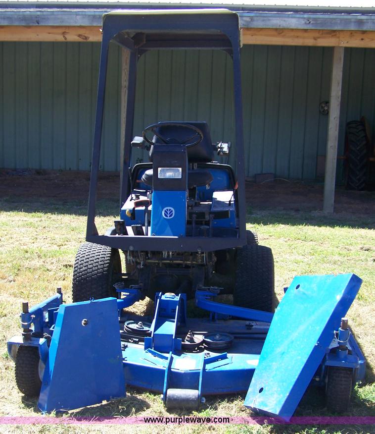 image for item 4122 1999 NH CM272 mower