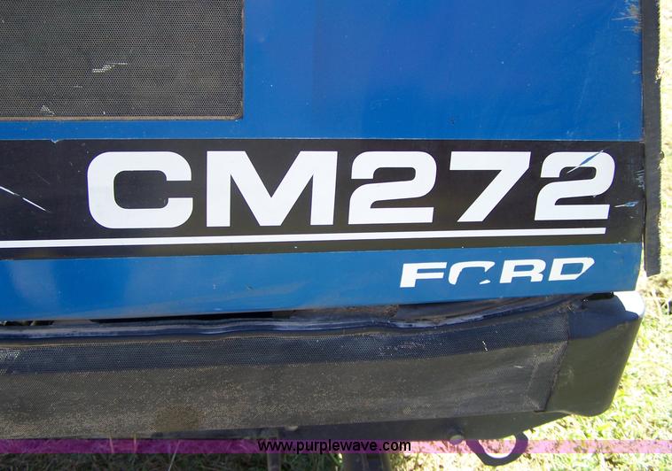 image for item 4122 1999 NH CM272 mower