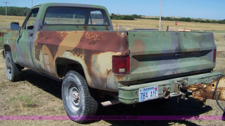 image for item 4128 1984 Chevrolet D30 Military pickup truck