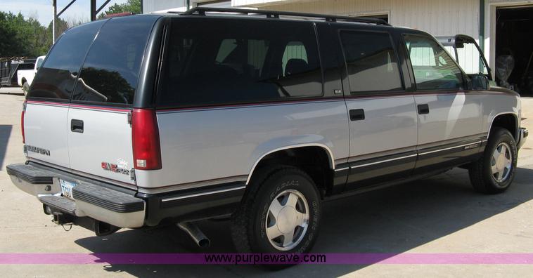 image for item 4809 1996 GMC K1500 Suburban