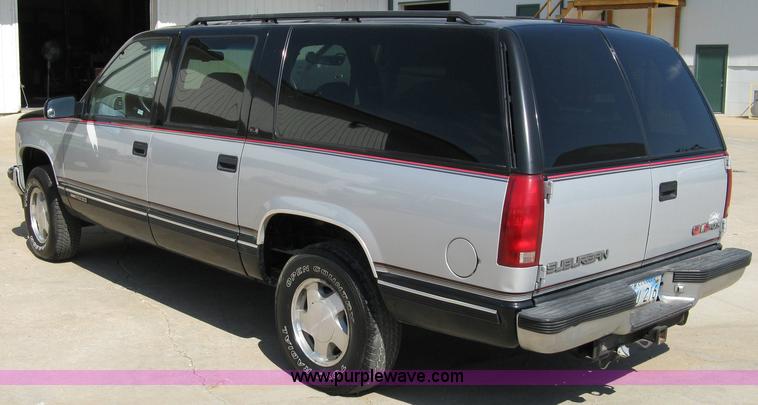 image for item 4809 1996 GMC K1500 Suburban