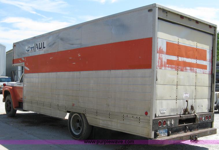 image for item 4820 1973 Ford F600 box truck