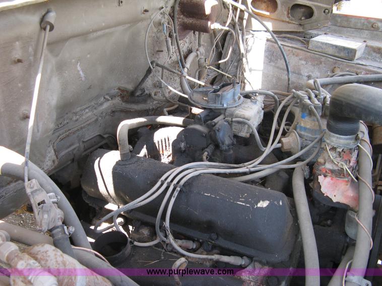 image for item 4820 1973 Ford F600 box truck