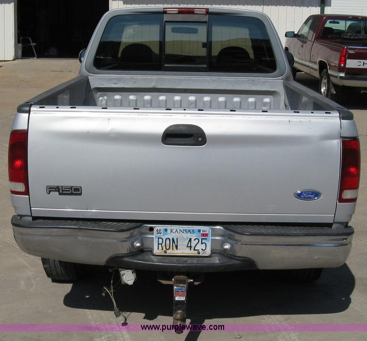 image for item 4821 1997 Ford F150XLT pickup truck