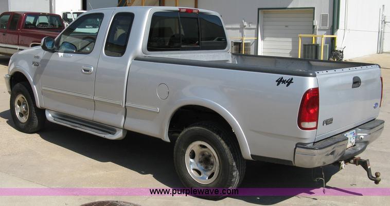 image for item 4821 1997 Ford F150XLT pickup truck