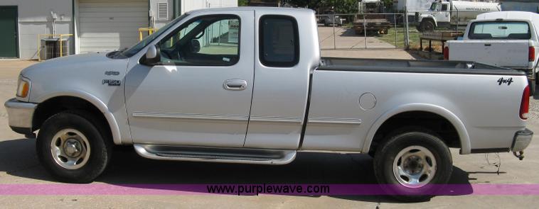 image for item 4821 1997 Ford F150XLT pickup truck