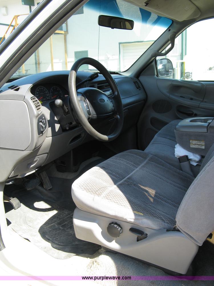 image for item 4821 1997 Ford F150XLT pickup truck