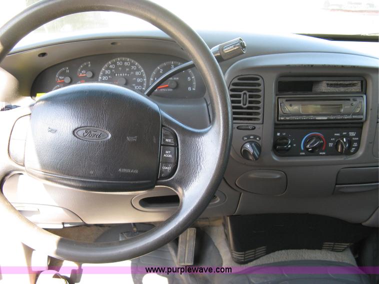 image for item 4821 1997 Ford F150XLT pickup truck