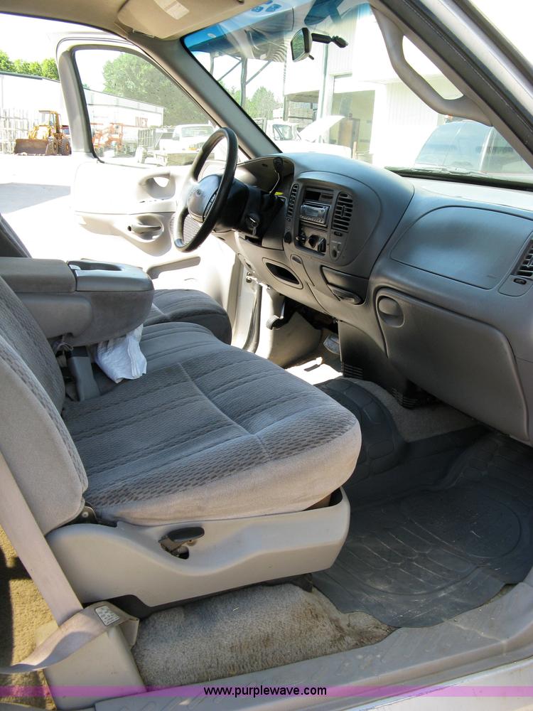 image for item 4821 1997 Ford F150XLT pickup truck