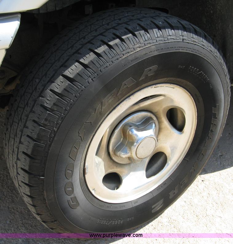 image for item 4821 1997 Ford F150XLT pickup truck