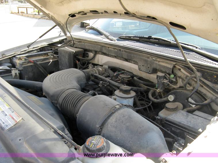 image for item 4821 1997 Ford F150XLT pickup truck