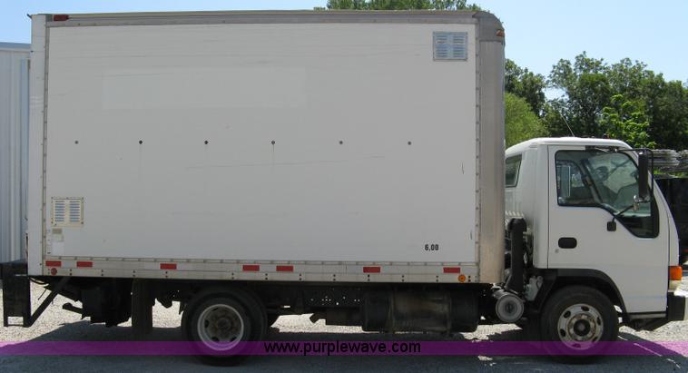 image for item 4822 2001 Isuzu NPR box truck