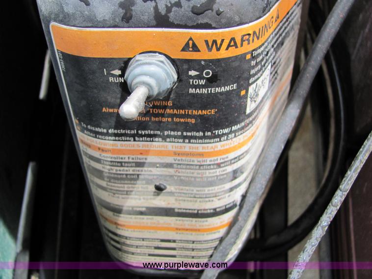 image for item 4880 2002 Ez-go electric golf cart