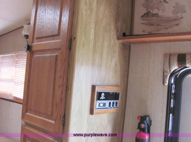 image for item 4883 1984 Jayco Jay Crane 26' fifth wheel camper