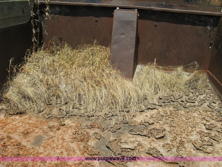 image for item 5057 1973 International Load Star 1600 truck