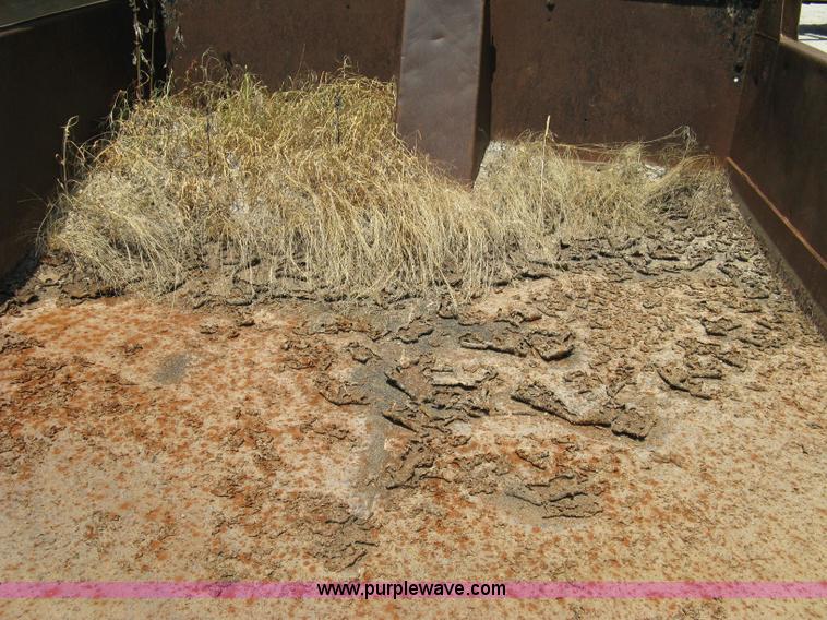 image for item 5057 1973 International Load Star 1600 truck