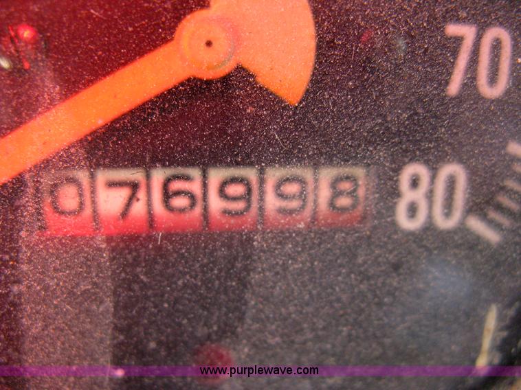 image for item 5057 1973 International Load Star 1600 truck