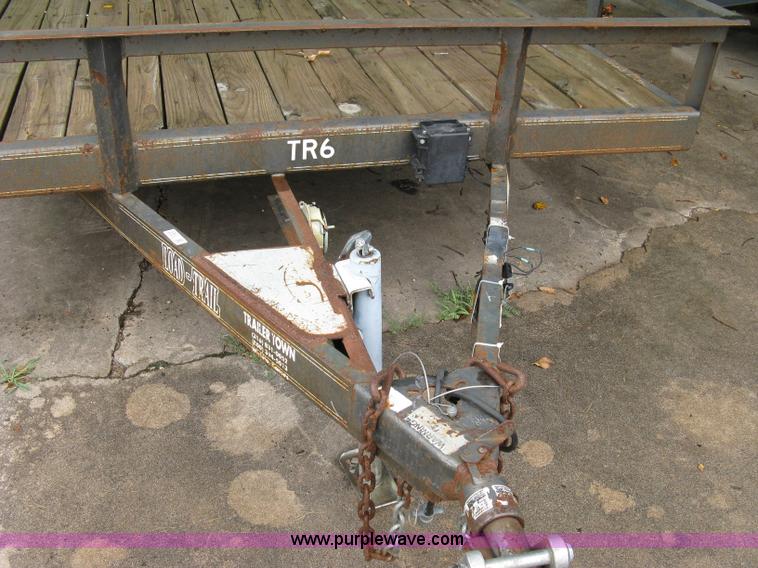 image for item 5063 2003 Load Trail tandem axle flat bed trailer