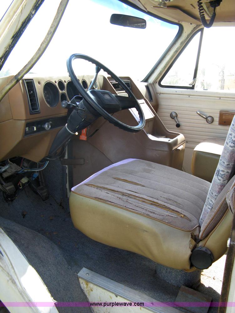 image for item 5064 1979 Chevrolet Van 30AM