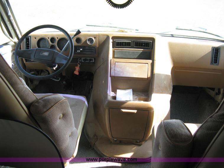 image for item 5064 1979 Chevrolet Van 30AM